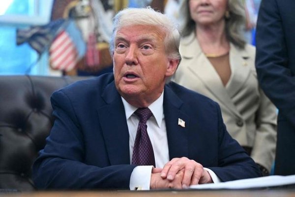 途乐证券 特朗普称将于本周在白宫会见泽连斯基 讨论防空与远程导弹援助等